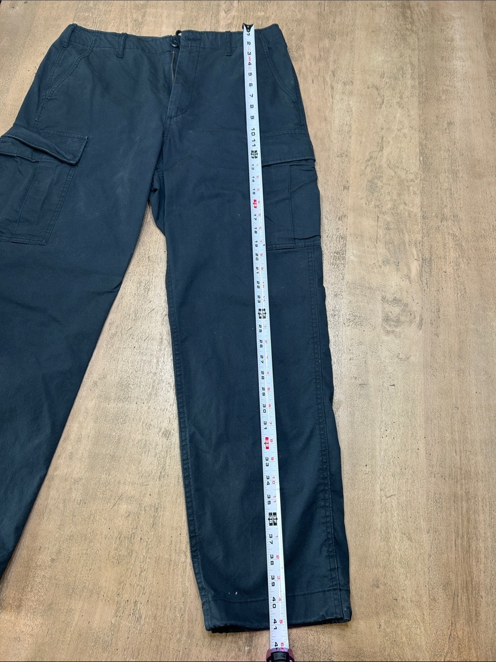 Uniqlo Men's Cargo Pants in Navy Blue Medium - Picture 8 of 10
